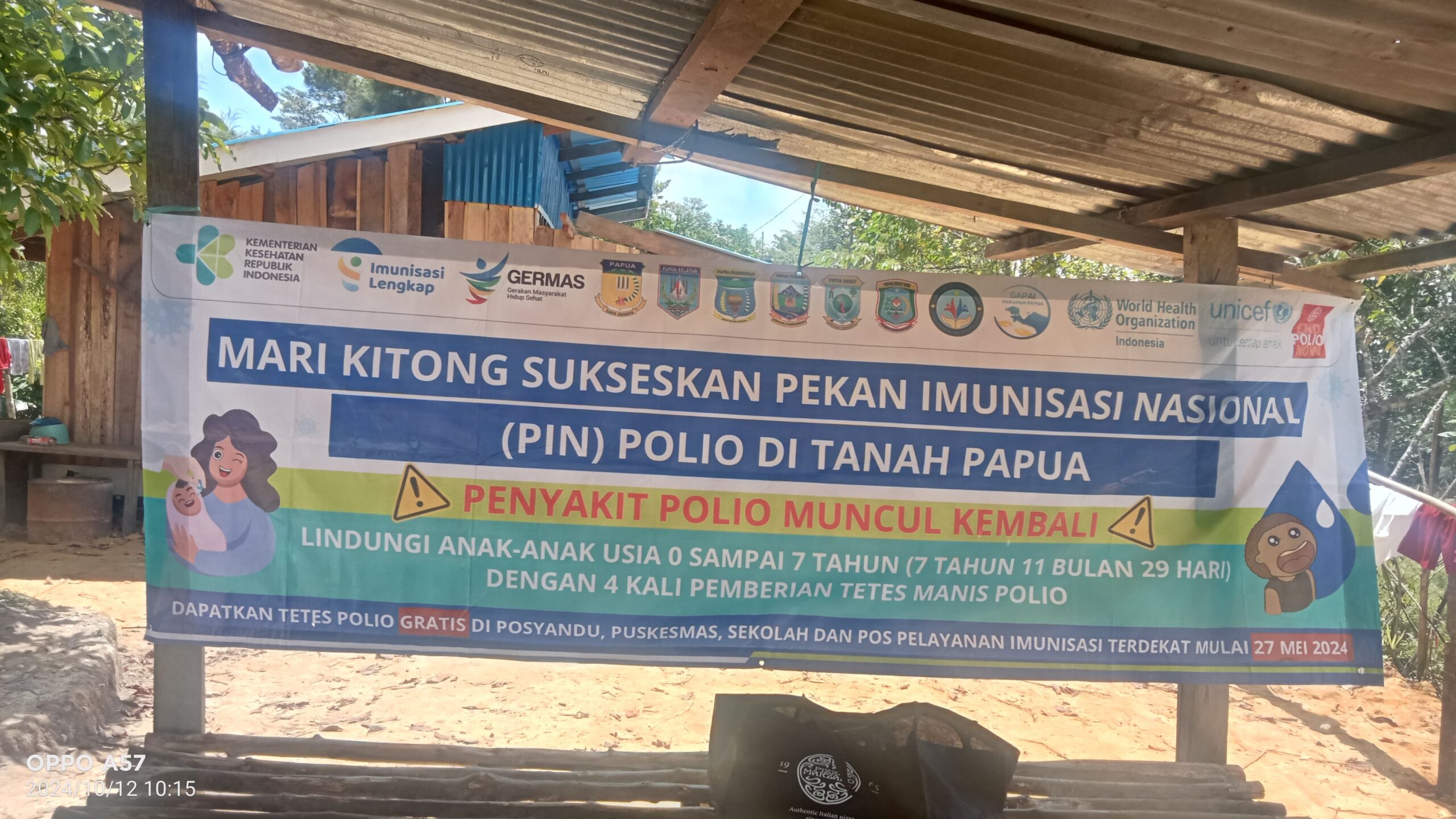 Kegiatan pemberian Vaksin Polio dan Pengambilan sampel itu dilakukan di Asrama Eipumek, belakang Kantor Bupati Pegunungan Bintang, Distrik Oksibil, Kabupaten Pegunungan Bintang, pada Sabtu (12/10/2024).