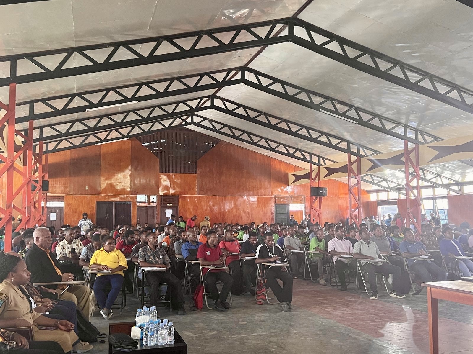 Kegiatan kuliah umum di Aula Paroki Roh Kudus Mabil Abol, Oksibil, Kabupaten Pegunungan Bintang, pada Selasa, (4/3/2025).