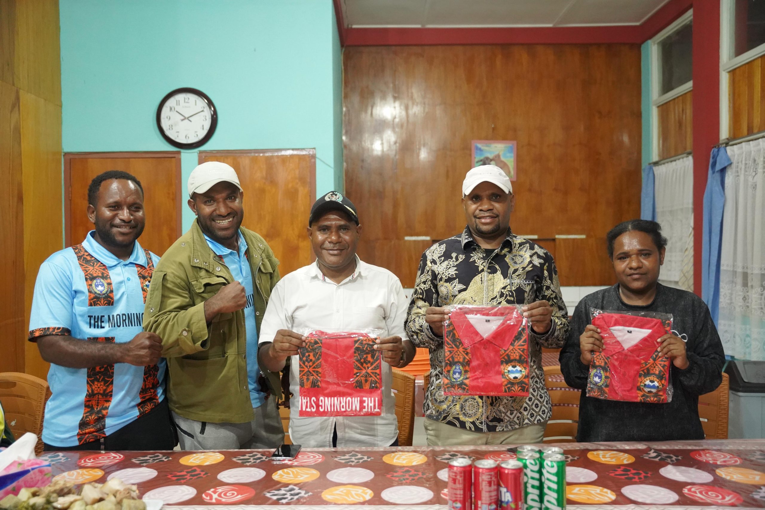 Wakil Bupati Pegunungan Bintang, Arnol Tiba di Wamena, Langsung Kunjungi Tim PERSIGUBIN, Jumat (21/03/2025.)