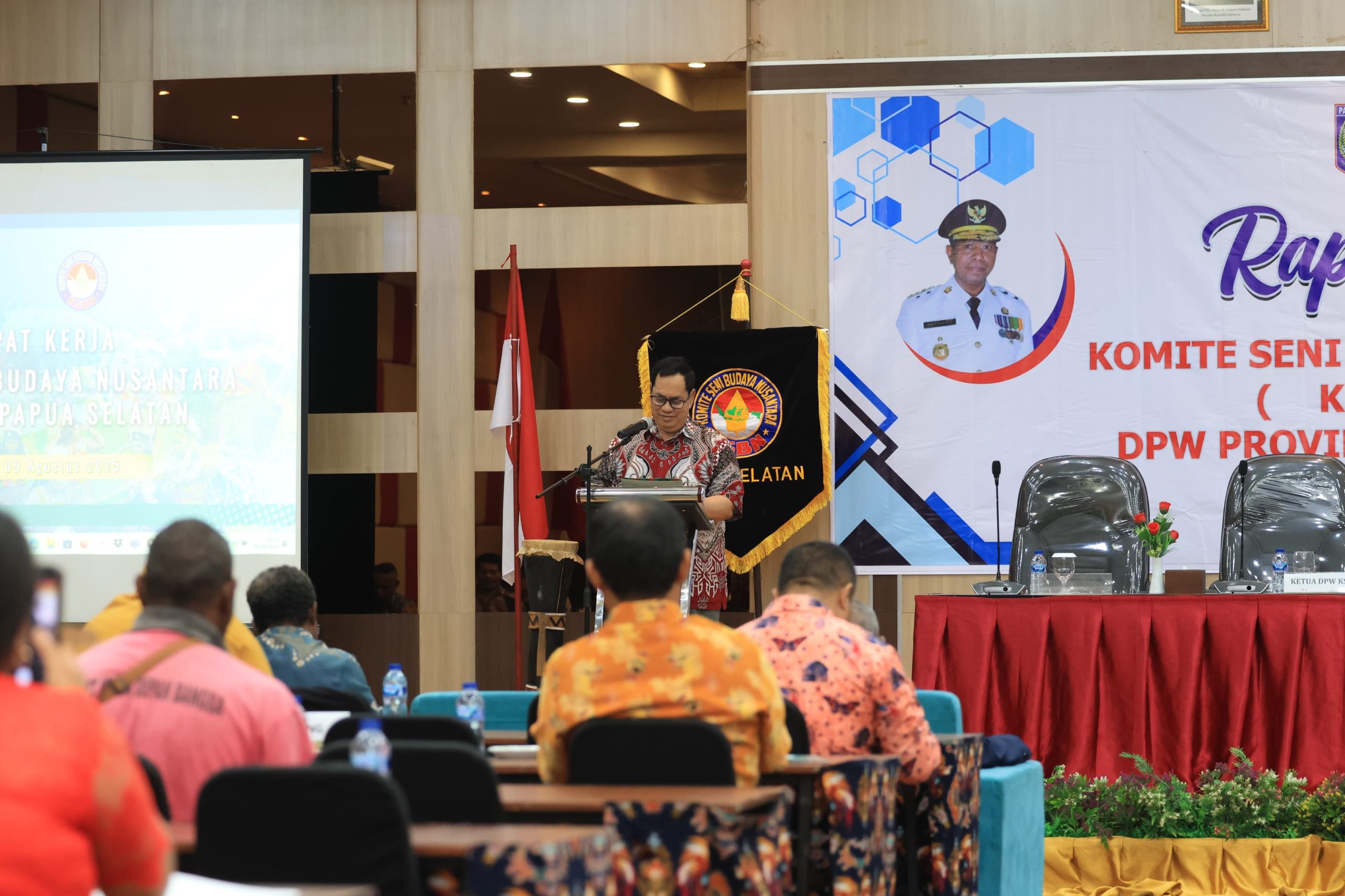 Asisten I Bidang Pemerintahan dan Kesejahteraan Rakyat Setda Provinsi Papua Selatan, Agustinus Joko Guritno dalam sambutan mewakili Gubernur Apolo Safanpo. Foto: Humas Pemprov Papua Selatan.
