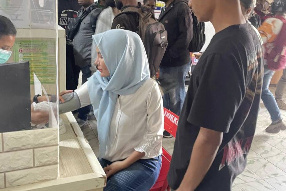 Tersangka berinisial Rn (29), ibu rumah tangga asal Subang, Jawa Barat jadi tersangka sebagai mucikari dalam kasus Tindak Pidana Perdagangan Orang (TPPO) di Wamena.
