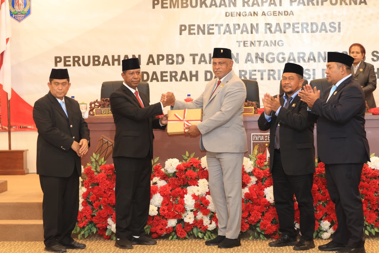 Sidang Paripurna pembahasan Raperda APBD Tahun 2025 di ruang rapat Dewan Perwakilan Rakyat Provinsi (DPRP) Papua Selatan, Rabu (24/9/2025). Foto : Istimewa