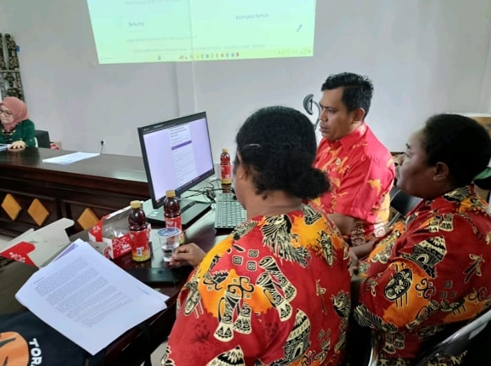 Pelaksanaan sosialisasi serta pelatihan digital inklusif yang digelar pada 11–12 September 2025 di Ruang Rapat Dinas Perindagkop Asmat. Foto : Istimewa/Bataspapua.com