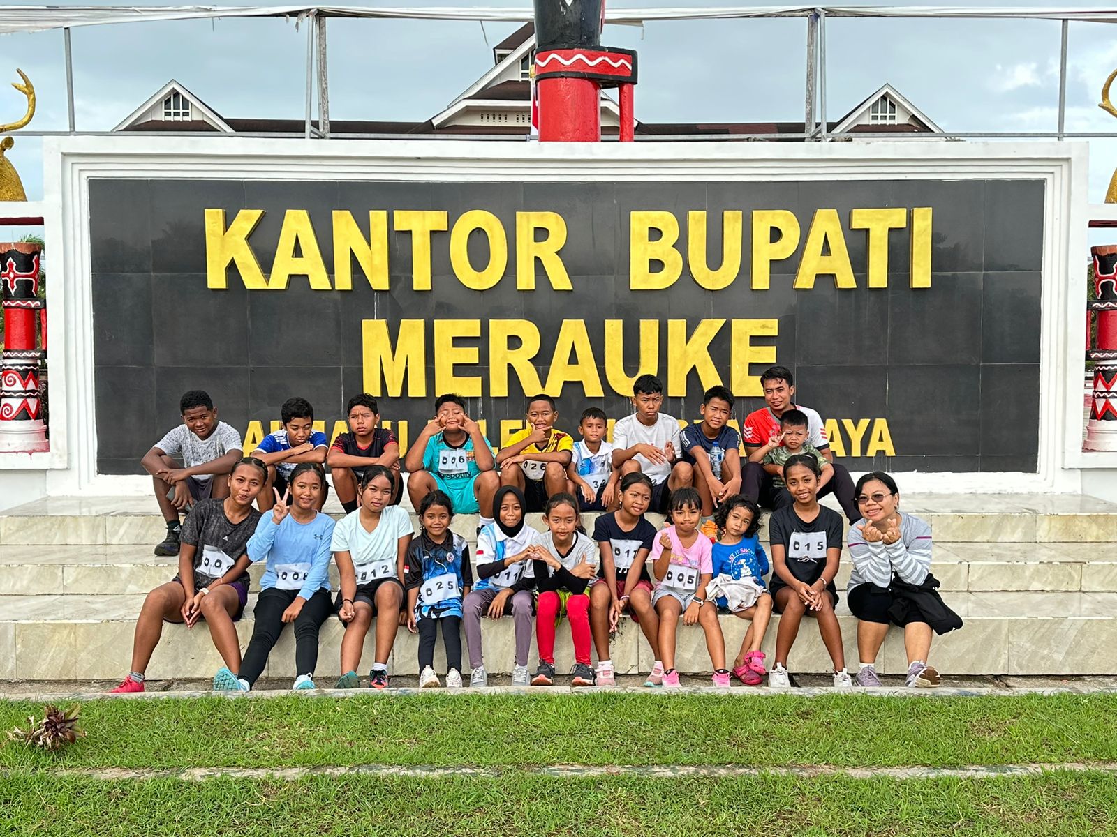 Atlet-atlet muda dari Club Renang Kali Maro Merauke. Foto : Istimewa/Bataspapua.com.