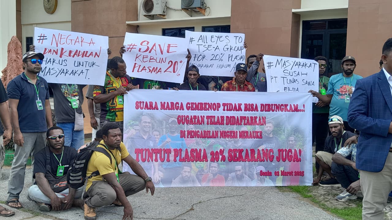 Marga Gembenop Kobu secara resmi mengajukan gugatan perbuatan melawan hukum terhadap PT Tunas Sawa Erma di Pengadilan Negeri Merauke, Papua Selatan. Foto: Bataspapua.com