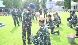 Lanud J.A. Dimara menggelar upacara kenaikan pangkat periode 1 April 2026, bertempat di Lapangan Upacara Mako Lanud J.A. Dimara, Merauke, Papua Selatan, Rabu (1/4/2026). Foto: Pen.Lanud J.A.Dimara