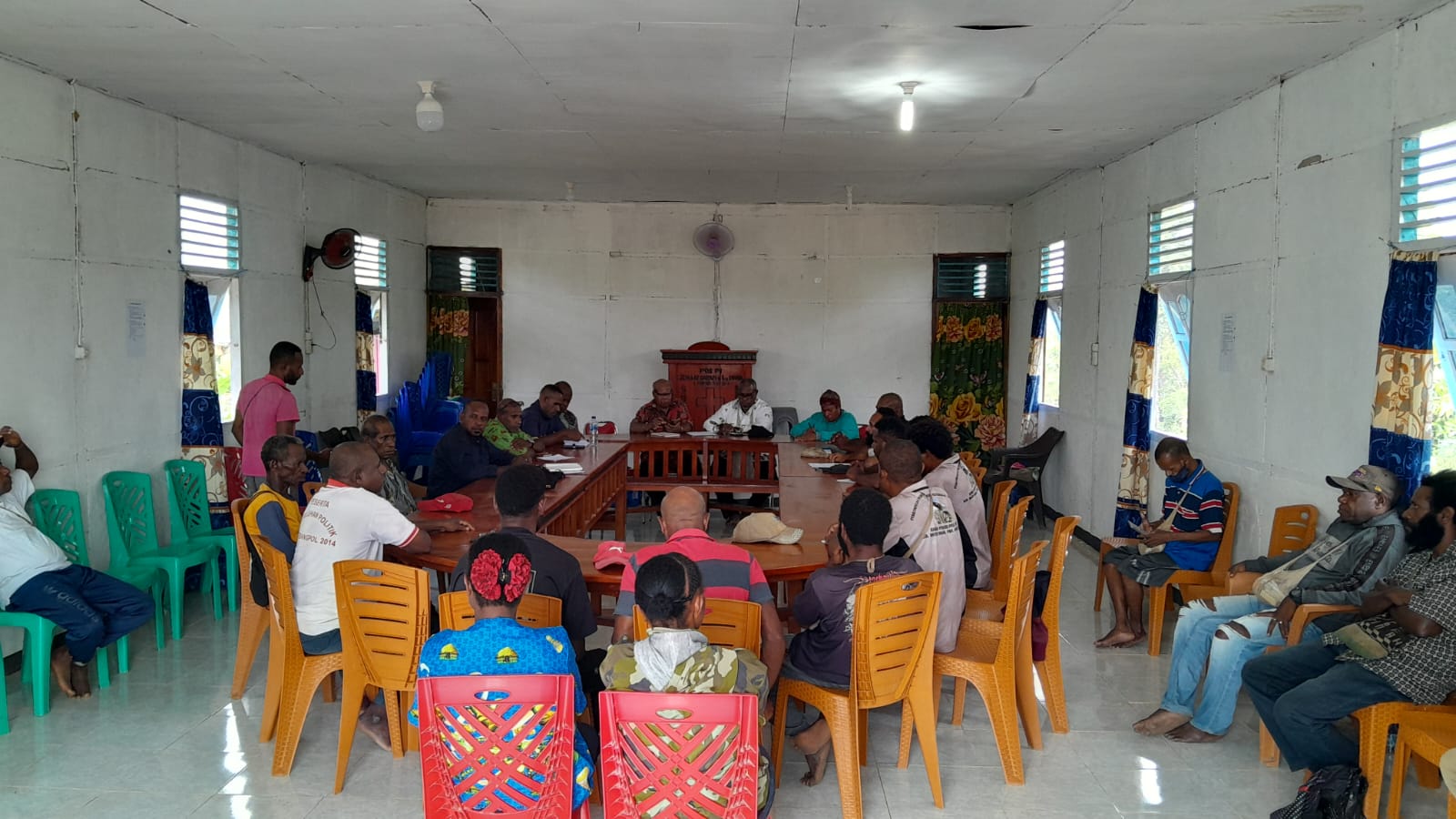 Pertemuan Perkumpulan Persatuan Kerukunan Masyarakat Koroway bersama MRP Papua Selatan di Tanah Merah, Kabupaten Boven Digoel, Papua Selatan. Foto: Jamal Y.Bwariat/Bataspapua.com