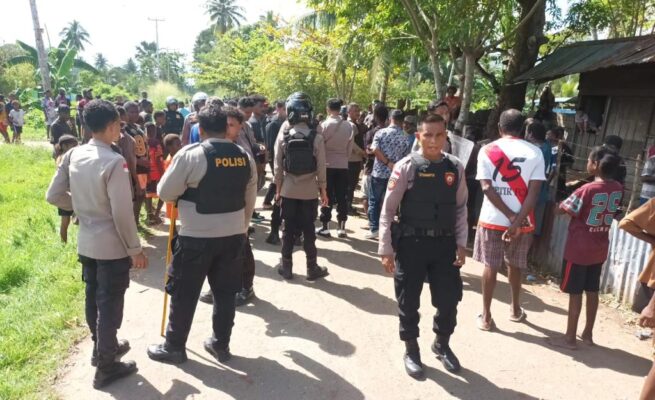 Tampak pihak kepolisian melakukan pengamanan di lokasi kejadian. Foto: Istimewa
