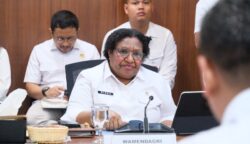 Wakil Menteri Dalam Negeri (Wamendagri) Ribka Haluk dalam Rapat Penetapan Wilayah KSPEAN Provinsi Papua Selatan dan Pembahasan Kerangka Rencana Induk Pembangunan KSPEAN di Kantor Kementerian Koordinator Bidang Pangan, Jakarta, Rabu (10/6/2026).