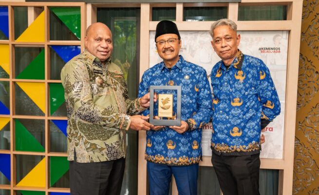 Gubernur Papua Matius D. Fakhiri bertemu Menteri Sosial RI, Saifullah Yusuf di Jakarta, Senin (29/6/2026). Foto: Istimewa