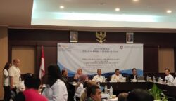 Rapat Tim Teknis Penilaian Formulir Kerangka Acuan dokumen lingkungan pembangunan Bandara Wanam Baru yang digelar Dinas Lingkungan Hidup, Kehutanan dan Pertanahan (DLHKP) Provinsi Papua Selatan bersama Direktorat Jenderal Perhubungan Udara Kementerian Perhubungan di Merauke, Rabu (8/7/2026). Foto: Ist