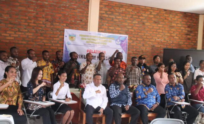 Pemerintah Kabupaten Pegunungan Bintang, Provinsi Papua Pegunungan, resmi meluncurkan Pelatihan Kurikulum Ap Iwo (Kurikulum Kukuperip). Foto: Istimewa