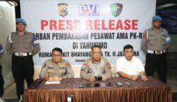 Keterangan pers terkait meninggalnya pilot pesawat PT Associated Mission Aviation (AMA), Captain Nicholas F. Goselin (29), warga negara Amerika Serikat, akibat luka tembak pada insiden penembakan dan pembakaran pesawat Pilatus PK-RCY di Lapangan Terbang Balinggama, Distrik Sobaham, Kabupaten Yahukimo, Papua Pegunungan.