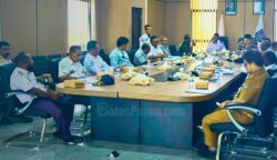Dinas Perhubungan Provinsi Papua Selatan resmi membentuk Forum Lalu Lintas dan Angkutan Jalan (LLAJ) Provinsi Papua Selatan sebagai wadah koordinasi lintas sektor dalam meningkatkan keselamatan, keamanan, ketertiban, dan kelancaran lalu lintas di wilayah Papua Selatan. Foto: Bataspapua.com/Ist