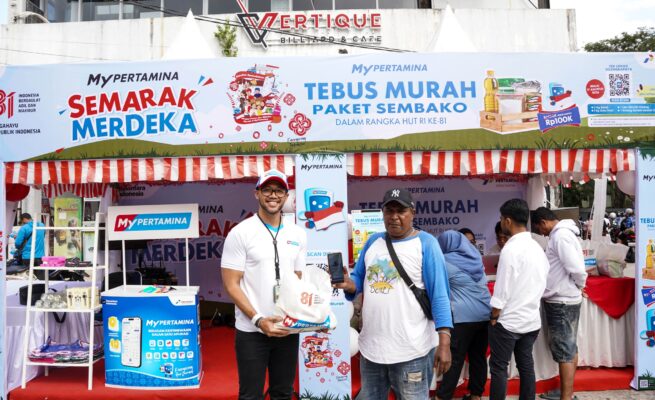 PT Pertamina Patra Niaga Regional Papua Maluku menyemarakkan peringatan Hari Ulang Tahun (HUT) ke-81 Kemerdekaan Republik Indonesia melalui berbagai kegiatan bersama pelanggan di sejumlah Stasiun Pengisian Bahan Bakar Umum (SPBU) di wilayah Papua dan Maluku. Foto: Bataspapua.com/Ist
