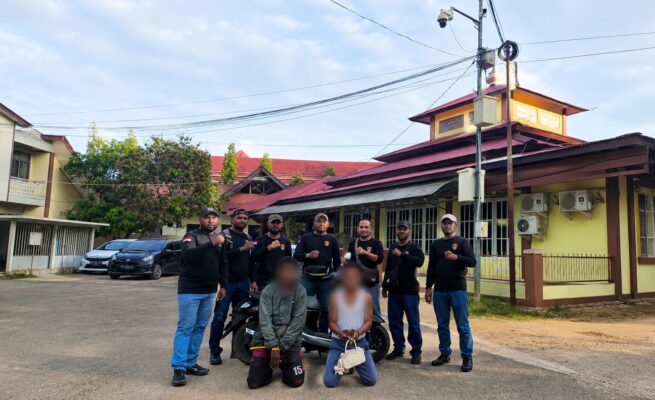 Satuan Reserse Kriminal (Sat Reskrim) Polres Merauke berhasil mengungkap kasus dugaan pencurian dengan kekerasan (curas) yang terjadi di wilayah Kabupaten Merauke. Dua orang terduga pelaku berhasil diamankan, salah satunya masih berstatus pelajar. Foto: Bataspapua.com/Ist