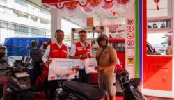 Serentak pada tanggal 4 September, aktivitas sapa pelanggan dan interaksi langsung dengan pelanggan dilakukan di 12 kota atau kabupaten diantaranya di Ternate, Halmahera Utara, Ambon, Buru, Sorong, Manokwari, Nabire, Timika, Merauke, Jayawijaya, Biak, dan Jayapura. Foto: Bataspapua.com/Ist