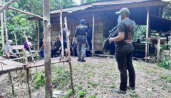 Aparat mengamankan HN alias YN yang disebut sebagai salah satu pimpinan kelompok bersenjata Kodap I Mamta, bersama empat orang lainnya, yakni AM (37), AI (29), NW (20), dan BN (45), pada Selasa (15/9/2026).