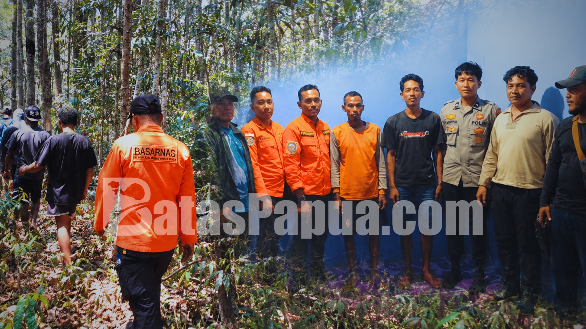 Warga Merauke, Nurkholis (40) dan Benyamin Klau (40) akhirnya ditemukan tim SAR Merauke. Foto.Bataspapua.com/ist